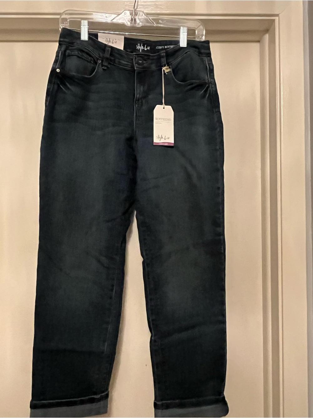 Style & Co. Boyfriend mid rise curvy women’s jeans never worn -NWT